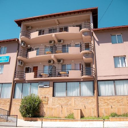 Hotel Istatov 노프 도이란 외부 사진