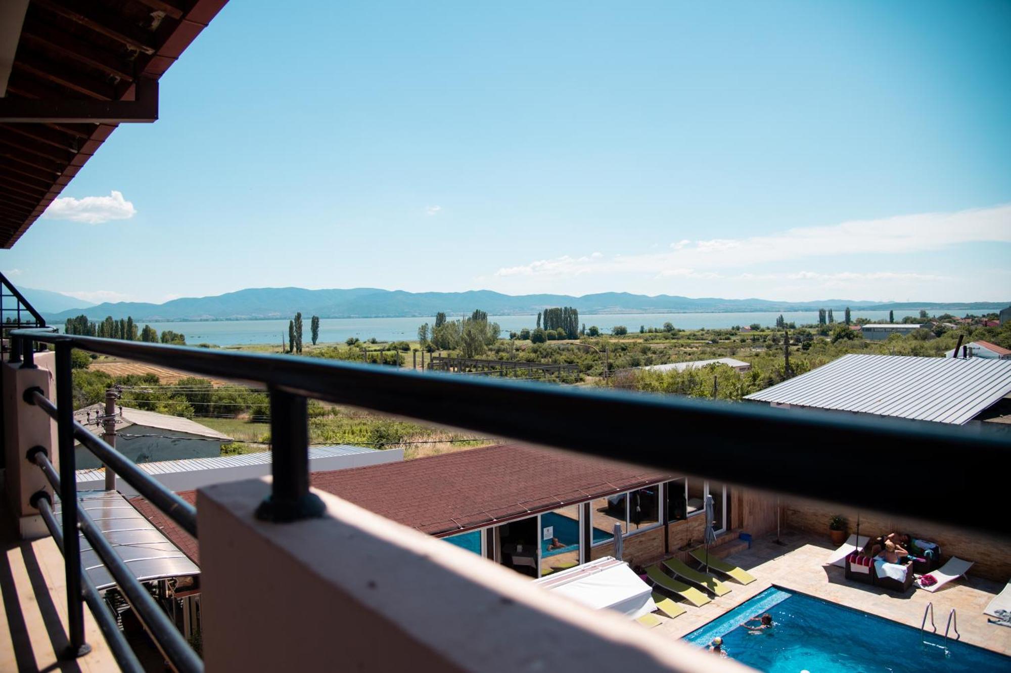Hotel Istatov 노프 도이란 외부 사진
