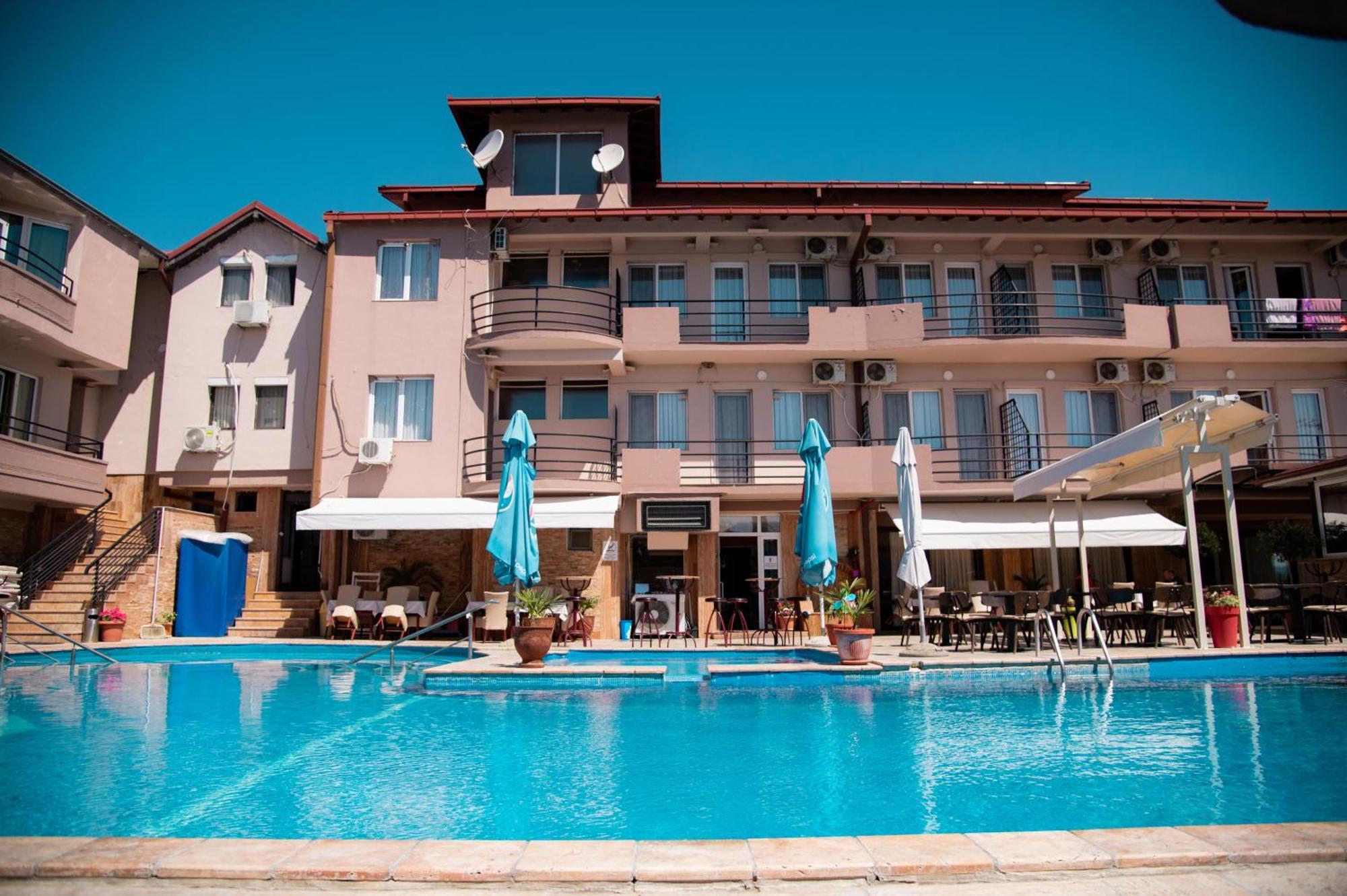 Hotel Istatov 노프 도이란 외부 사진