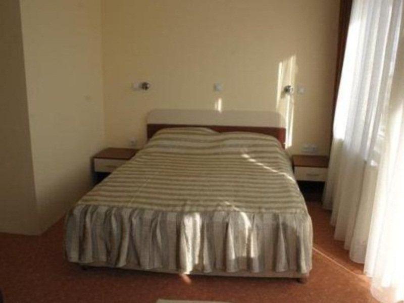 Hotel Istatov 노프 도이란 외부 사진