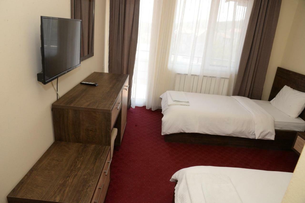 Hotel Istatov 노프 도이란 외부 사진