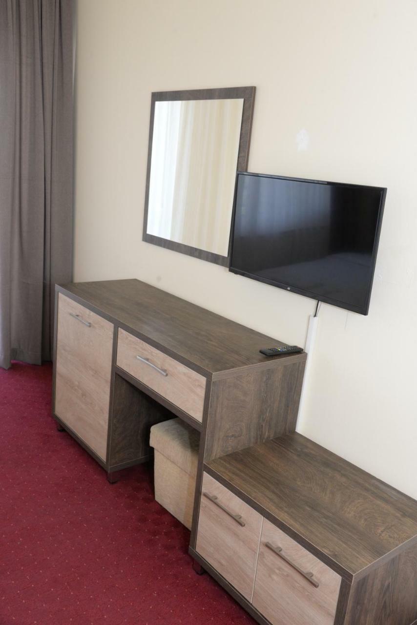 Hotel Istatov 노프 도이란 외부 사진