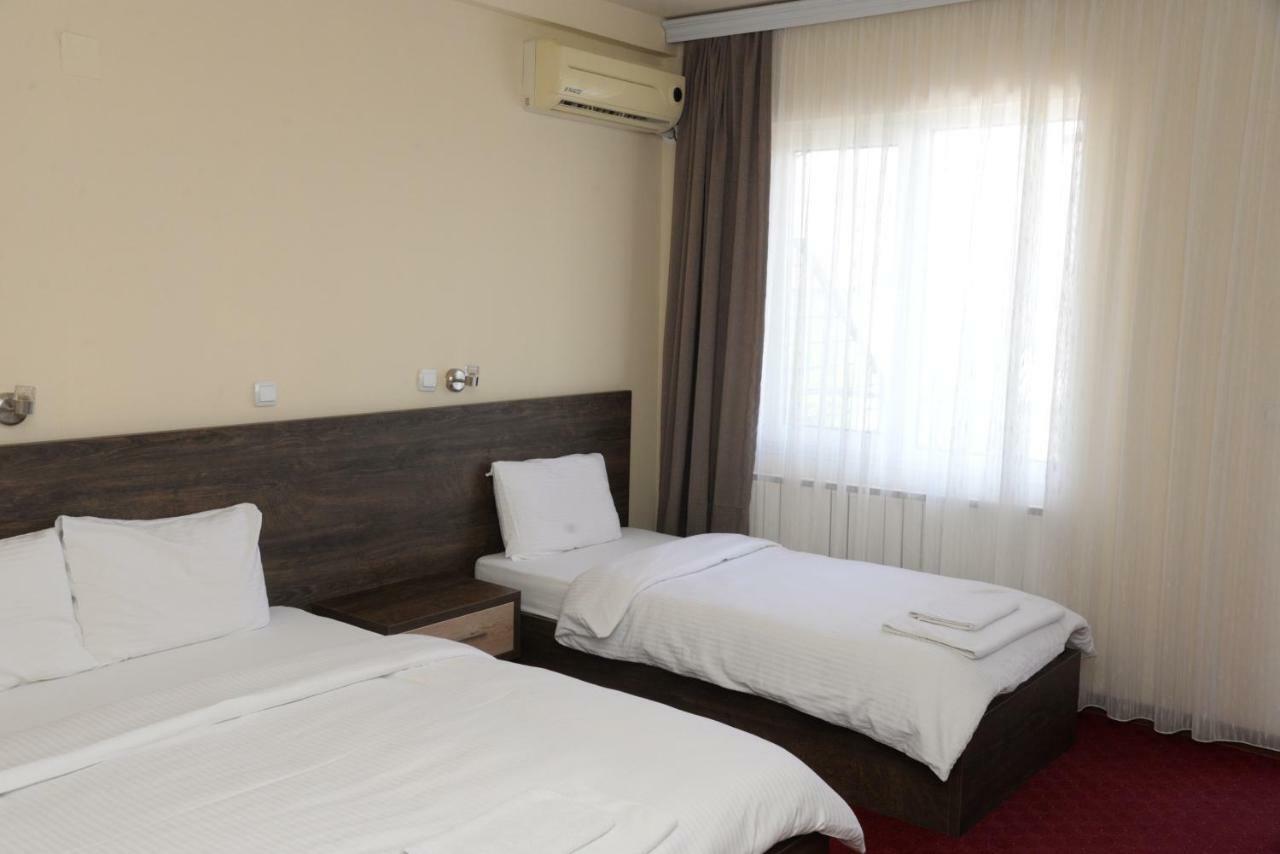Hotel Istatov 노프 도이란 외부 사진